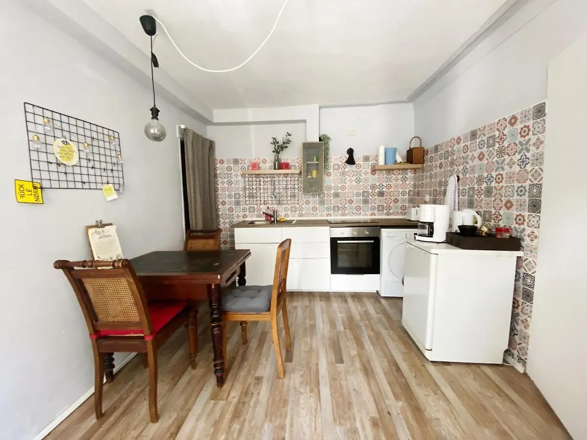 Praktische Wohnung In Hamburg Ottensen Nahe Der „Fabrik“ Deutschland